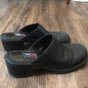 Vintage Tommy Hilfiger mules leather black slides